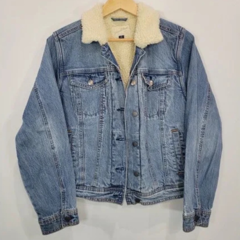 Fleece-Lined Denim 90’s Jacket